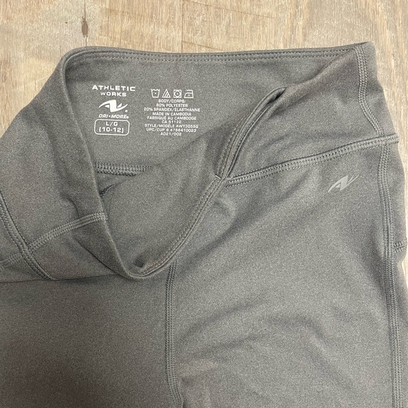 Girls’ Grey Athletic Leggings - Picture 2 of 3